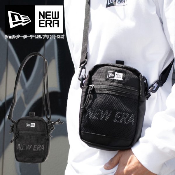 画像1: NEW ERA ニューエラ バッグ 【 ショルダーポーチ 1.7L プリントロゴ ブラック 】 ミニバッグ サブバッグ NEWERA (1)