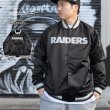 画像1: Mitchell & Ness ミッチェルアンドネス 【ライトウェイト サテン スタジアムジャケット】 オークランド・レイダース NFL RAIDERS オフィシャル (1)