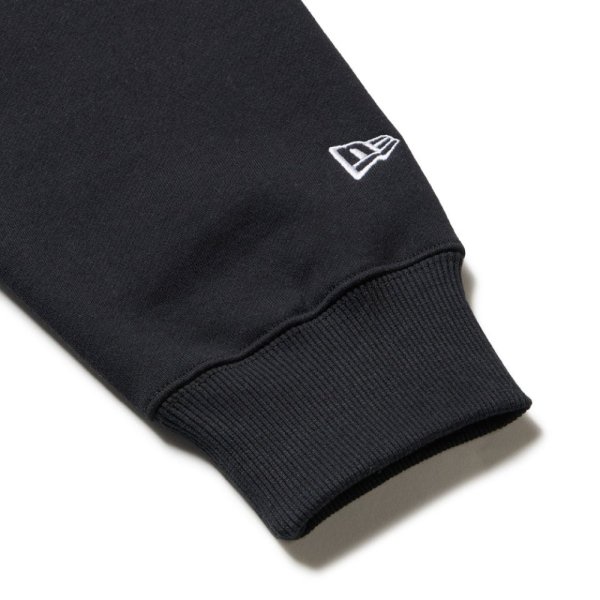 画像13: NEW ERA ニューエラ 【裏起毛 オーバーサイズド スウェット ハーフジップ ボックスロゴ】 長袖 スウェット ハーフジップパーカー レイヤードスタイル ロゴ オーバーサイズ ビッグサイズ ユニセックス (13)